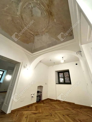 Eladó téglalakás, Sopronban 143.5 M Ft, 2 szobás