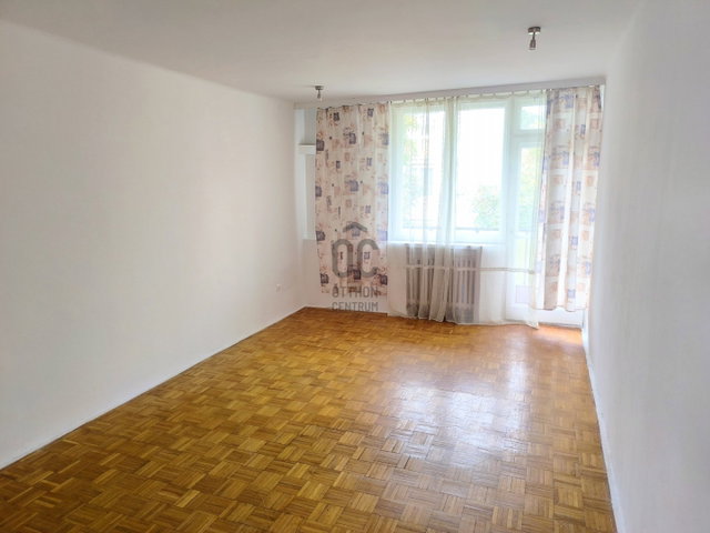 Eladó téglalakás, Tatabányán 34.85 M Ft, 2 szobás