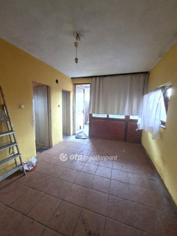 Eladó nyaraló, Gárdonyban 69 M Ft, 1+2 szobás