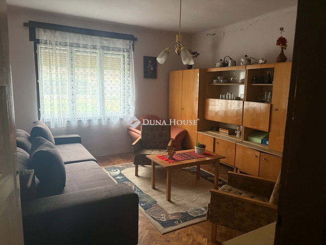 Eladó családi ház, Szanyon 21.5 M Ft, 3 szobás