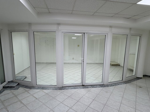 Kiadó üzlethelyiség, Kaposváron, Zárda utcában 55 E Ft / hó
