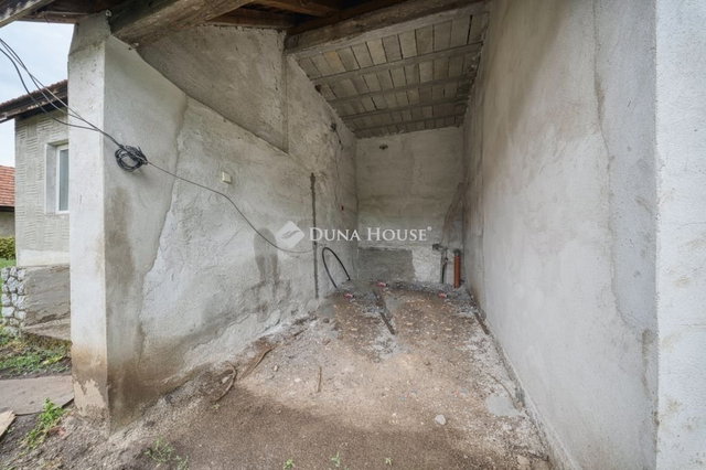 Eladó családi ház, Emődön 26 M Ft, 2 szobás