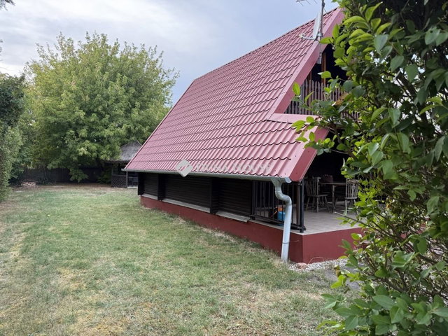 Eladó nyaraló, Balatonkeresztúron 37.9 M Ft, 2 szobás