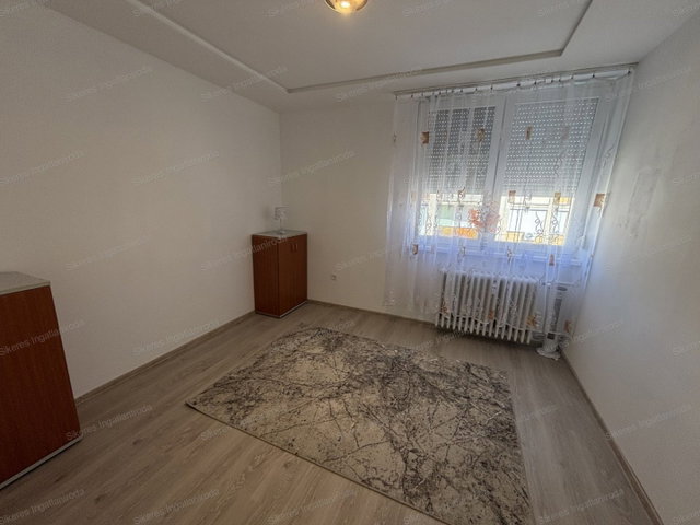 Eladó téglalakás, Tatabányán 38.5 M Ft, 2 szobás