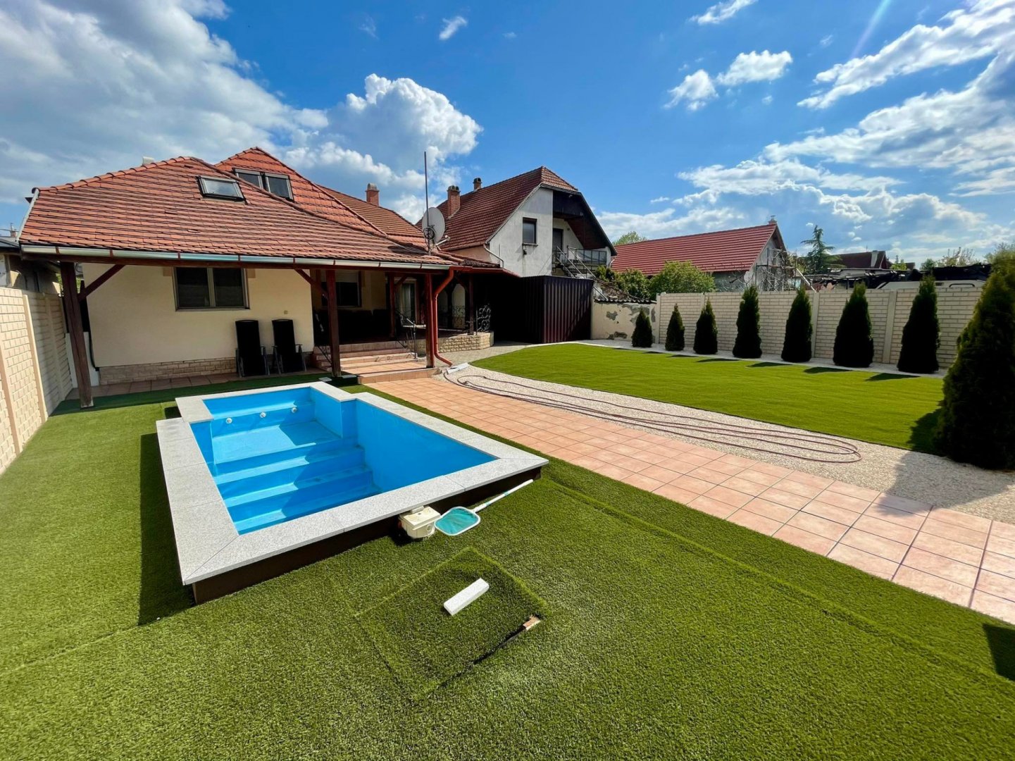 5 bed · 250m² · 165.000.000 ft