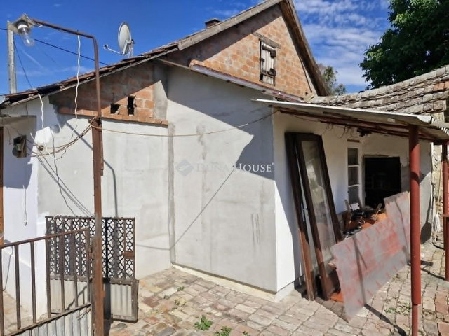 Eladó családi ház, Földeákon 12.5 M Ft, 2 szobás