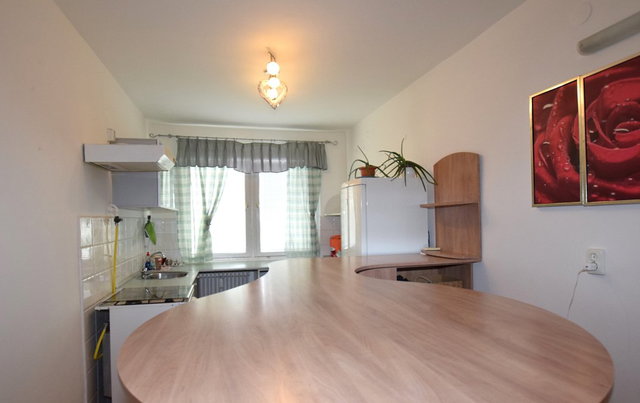 Kiadó panellakás, albérlet, Debrecenben 185 E Ft / hó