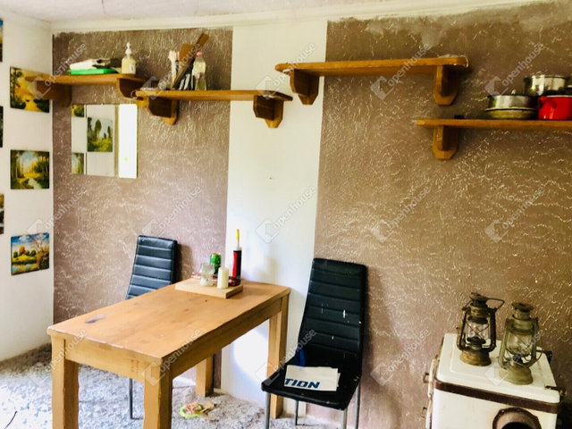 Eladó nyaraló, Beleznán 1.9 M Ft, 1 szobás