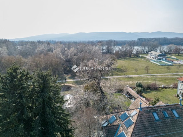 Eladó telek, Vácon 120 M Ft / költözzbe.hu