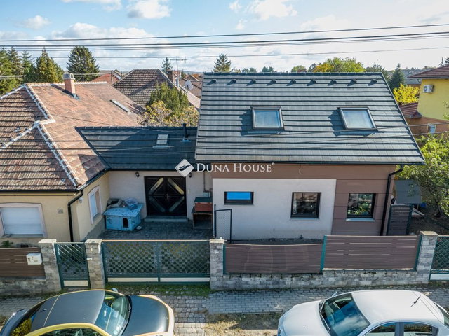 Eladó téglalakás, Dunakeszin 90 M Ft, 3 szobás