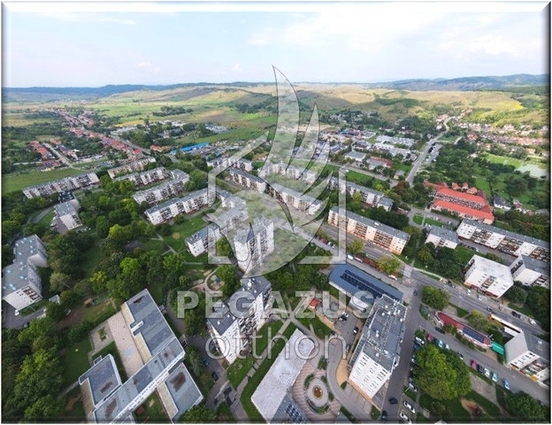 Eladó panellakás, Ózdon 22.9 M Ft, 3 szobás
