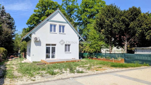 Eladó családi ház, Szántódon 99.9 M Ft, 4 szobás