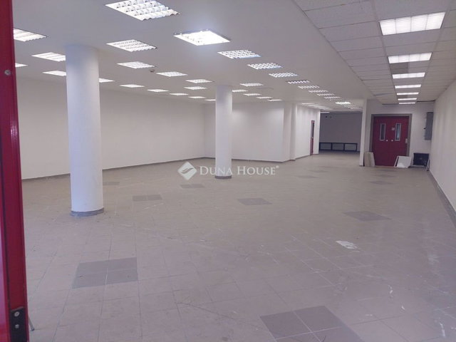 Kiadó üzlethelyiség, Budapesten, III. kerületben 1456 E Ft / hó