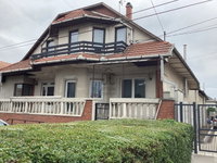 Eladó családi ház, Üllőn 184.999 M Ft, 8 szobás