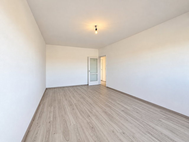 Eladó panellakás, Cegléden 47 M Ft, 2 szobás