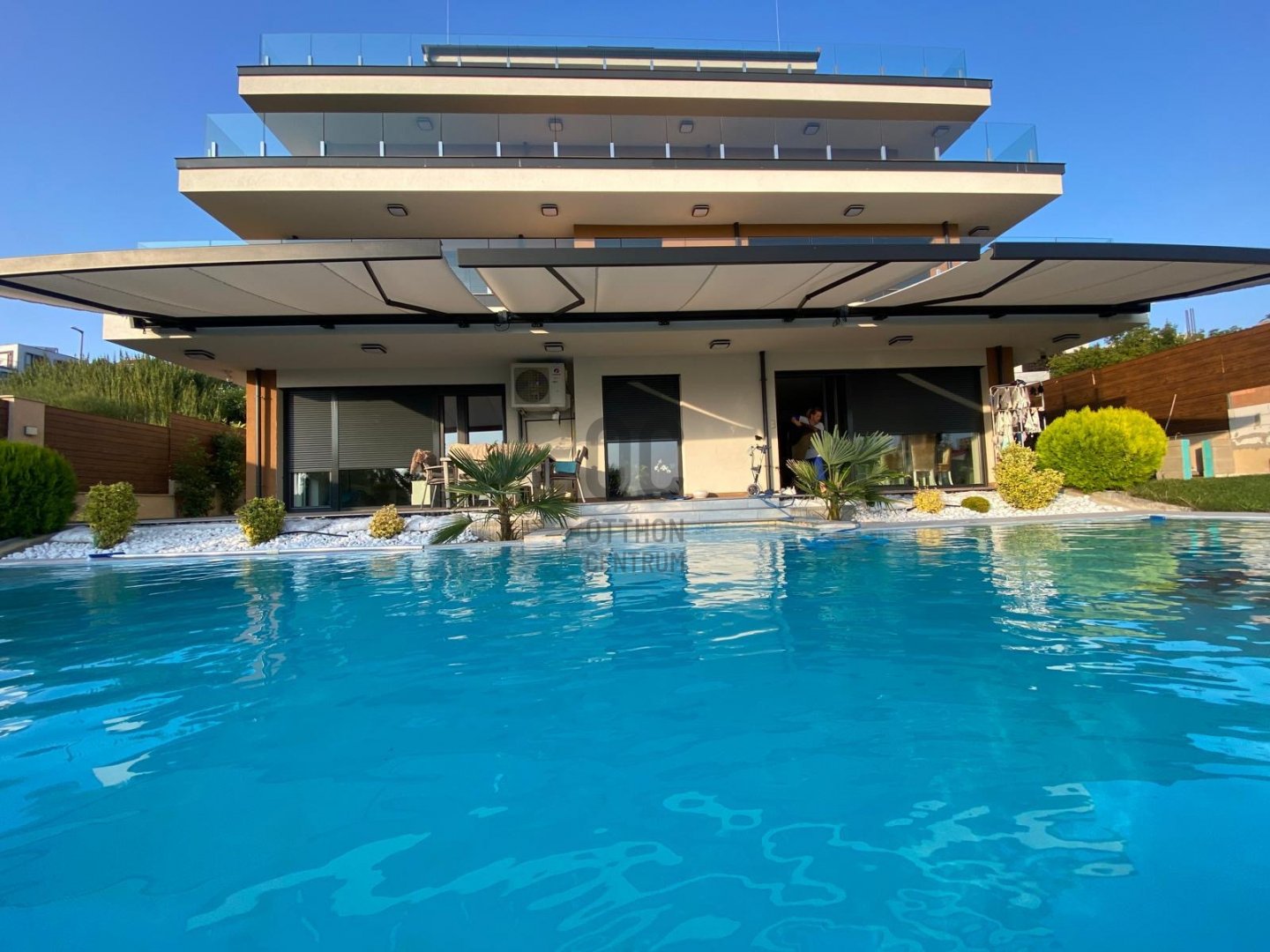 5 bed · 136m² · Lakás · 440.000.000 ft
