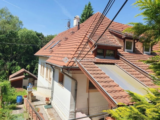 Eladó családi ház, Remeteszőlősön 220 M Ft, 7 szobás