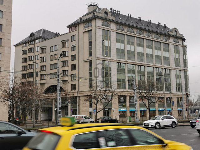 Eladó garázs, Budapesten, IX. kerületben 8.9 M Ft