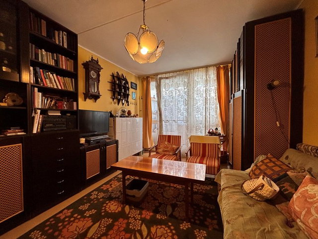 Eladó panellakás, Pécsett, Szabadság utcában 44.9 M Ft