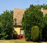 Eladó téglalakás, Győrött 29.99 M Ft, 1 szobás