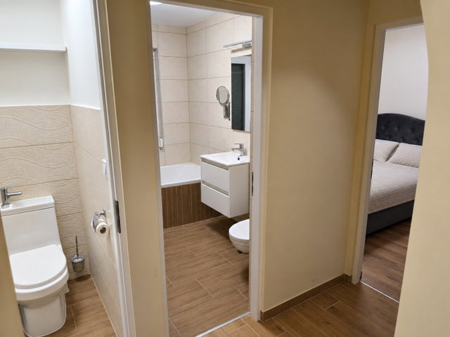 Eladó családi ház, Csatáron 99 M Ft, 3+2 szobás