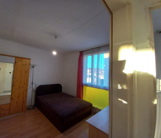 Kiadó panellakás, albérlet, Pécsett, Ág utcában 70 E Ft / hó