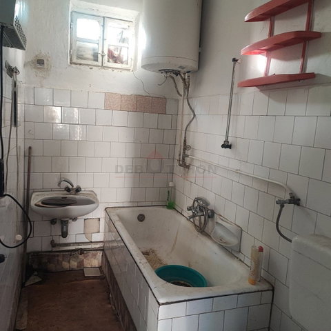 Eladó családi ház, Derecskén 32.5 M Ft, 2 szobás