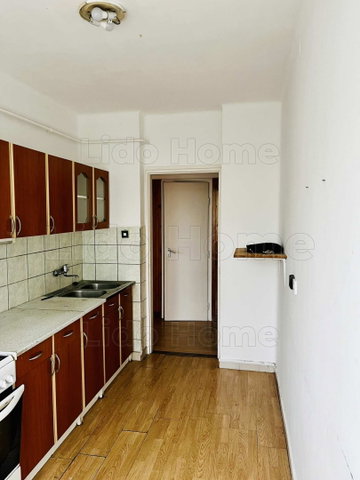 Eladó téglalakás, Veszprémben 72 M Ft, 3 szobás