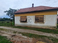 Eladó családi ház, Csesztregen 9.9 M Ft, 3 szobás