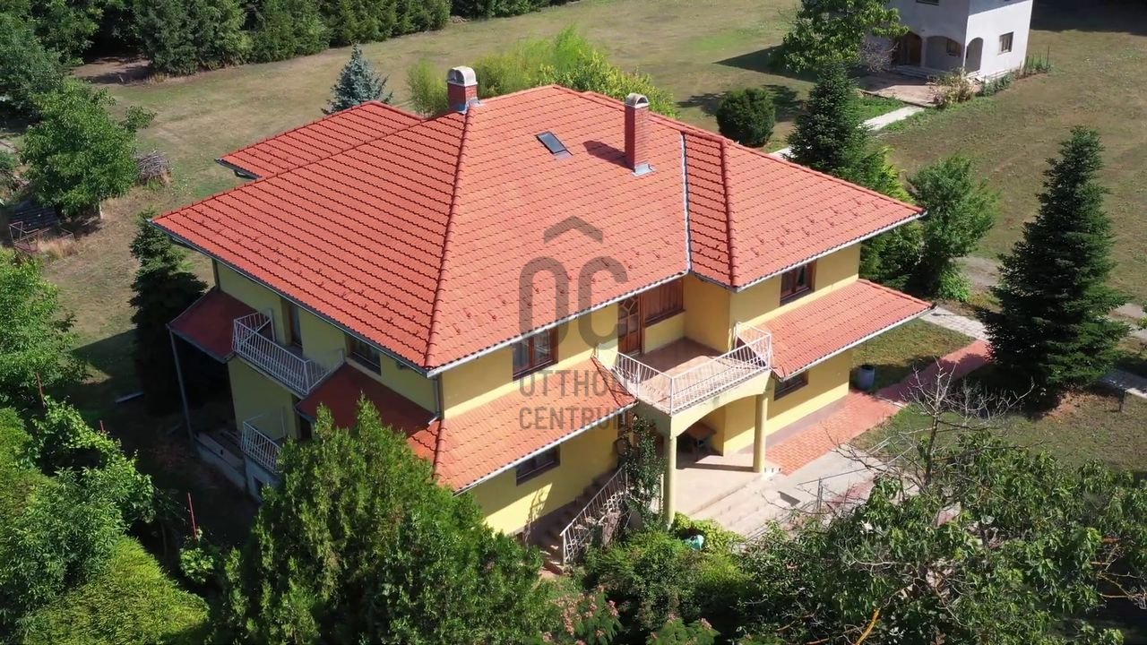 7 bed · 265m² · 179.000.000 ft