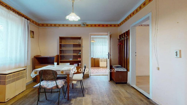 Eladó családi ház, Nagyhalászban 25.8 M Ft, 2 szobás