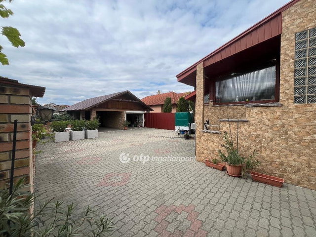 Eladó családi ház, Berettyóújfaluban 84.99 M Ft, 3 szobás
