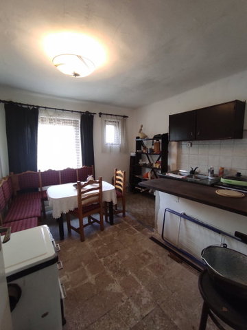 Eladó családi ház, Balatonalmádiban 43 M Ft, 2 szobás