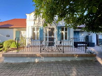 Eladó családi ház, Balatonfőkajáron 129.9 M Ft, 3 szobás