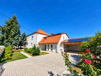 Eladó téglalakás, Győrött 125 M Ft, 4 szobás