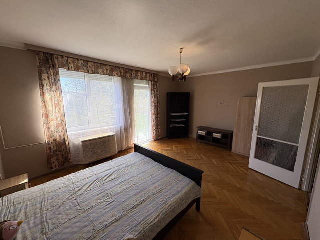 Eladó téglalakás, Kaposváron, Damjanich utcában 31.5 M Ft