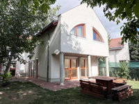 Eladó téglalakás, Kőszegen 75 M Ft, 7 szobás