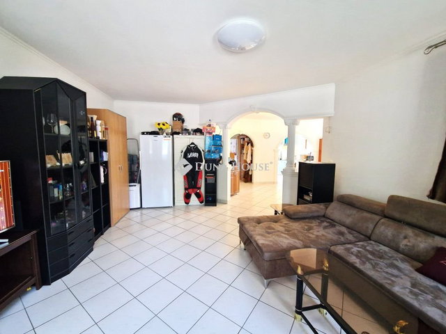 Eladó családi ház, Máriakálnokon 83.5 M Ft, 3 szobás