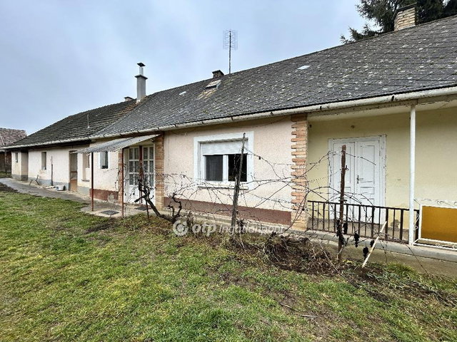 Eladó családi ház, Iregszemcsén 23.5 M Ft, 3 szobás