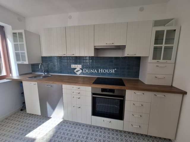 Eladó családi ház, Piliscsabán 95 M Ft, 3 szobás