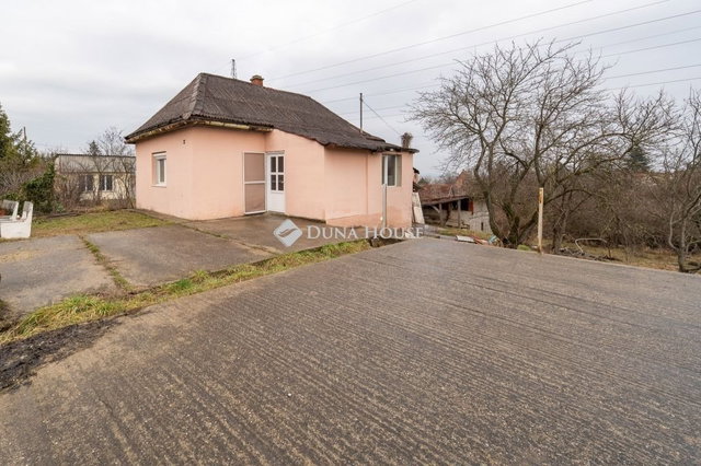 Eladó családi ház, Miskolcon 17.999 M Ft, 1 szobás
