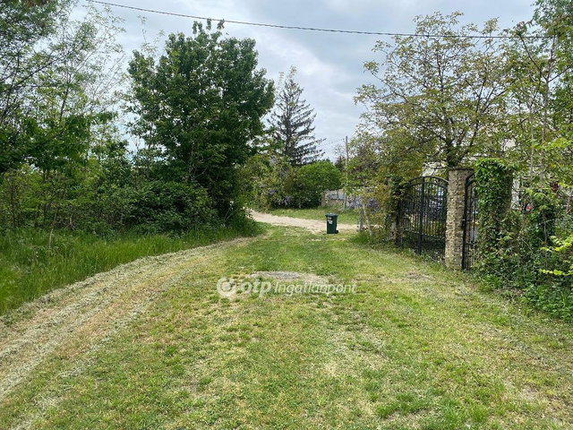 Eladó telek, Balatonszárszón 69.9 M Ft / költözzbe.hu