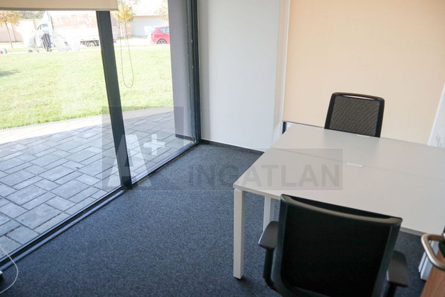 Kiadó iroda, Szegeden 119 E Ft / hó, 1 szobás