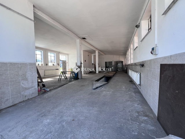 Kiadó ipari ingatlan, Mogyorósbányán 390 E Ft / hó
