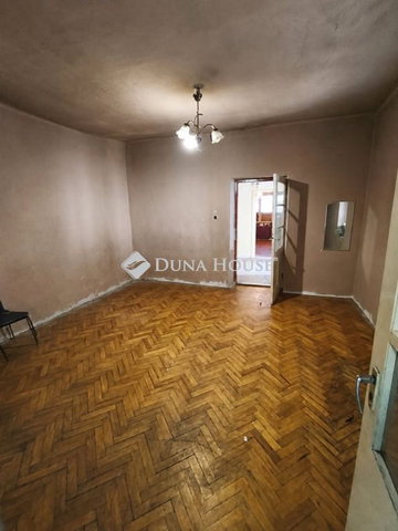 Eladó családi ház, Páhin 8 M Ft, 3 szobás