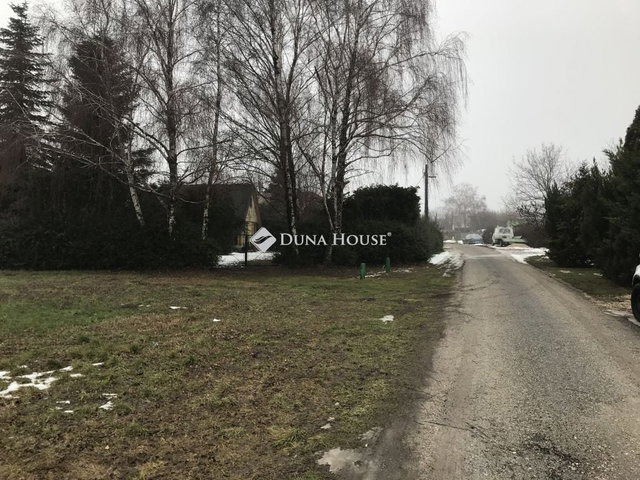Eladó telek, Fehérvárcsurgón 8.3 M Ft / költözzbe.hu