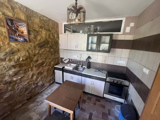Eladó nyaraló, Mánfán 21 M Ft, 3 szobás / költözzbe.hu