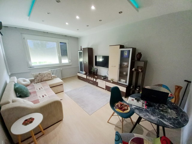Eladó panellakás, Szegeden, Budapesti körúton 56.7 M Ft