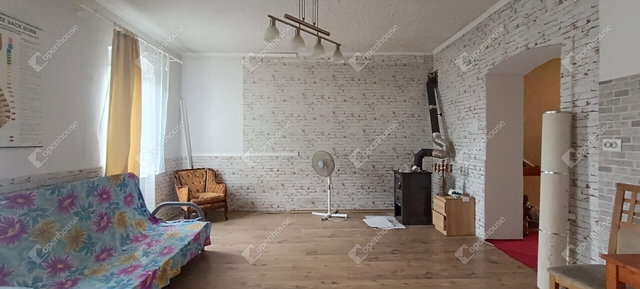 Eladó sorház, Röjtökmuzsajon 13 M Ft, 2 szobás