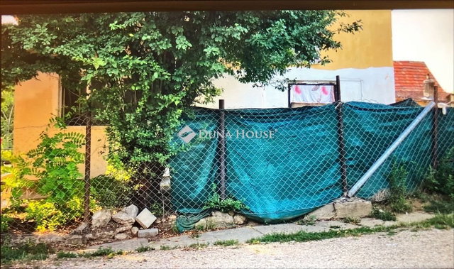 Eladó családi ház, Érden 110 M Ft, 6 szobás